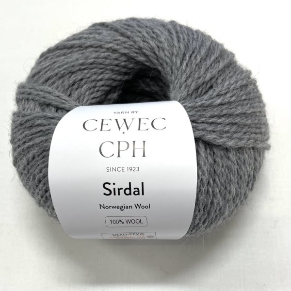 Cewec Sirdal, färg 13 ljusgrå nystan á 50g/125m