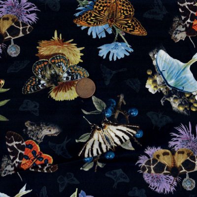 3602, Quilttyg med exotiska fjärilar , tygbredd 110 cm, 100% bomull.