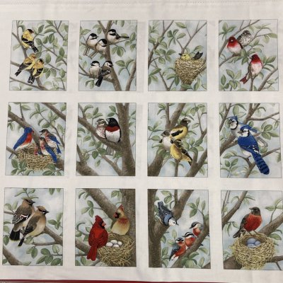 26119 Panel med fåglar, (rapport) stl 60 x 110 cm.