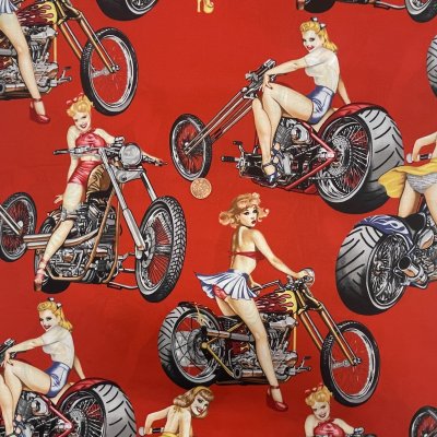 3423, pinuppor på motorcyklar, tygbredd 110 cm