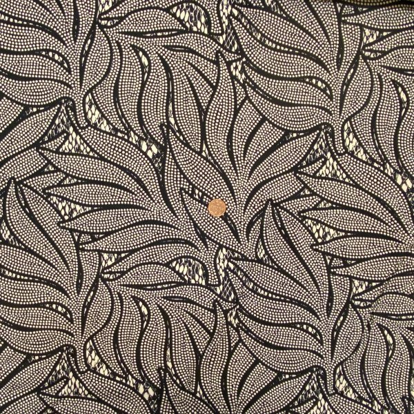 MT 10, 100% Viscose med tryckt motiv.