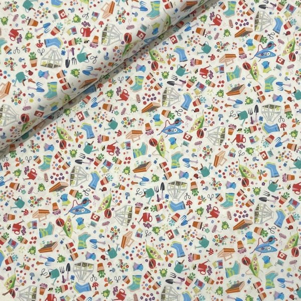 2922, quilttyg med trädgårdsprylar, tygbredd 110 cm.