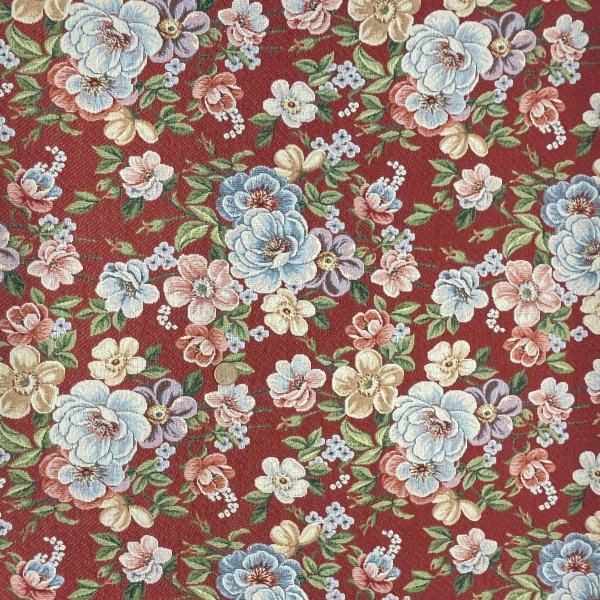 201214, Blommigt gobelängvävt tyg, tygbredd 140 cm.