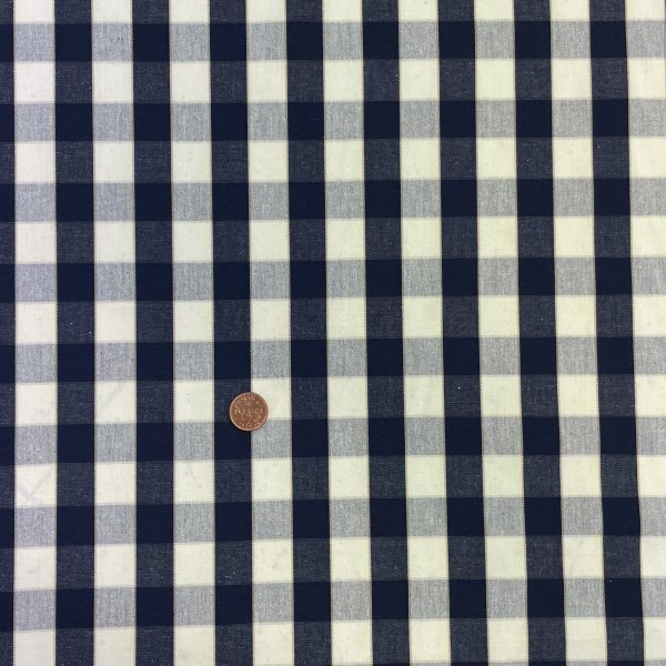 Gripsholmsruta marin/offwhite, tygbredd 150 cm.