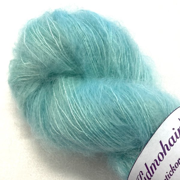 Kidmohair-silke-handfargat