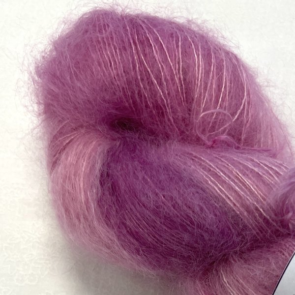 Kidmohair-silke-handfargat