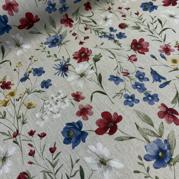 tyg-metervara-gardintyg-blommigt